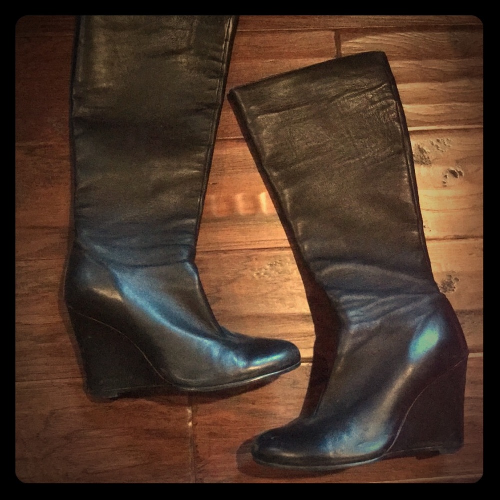 Leather wedge boots